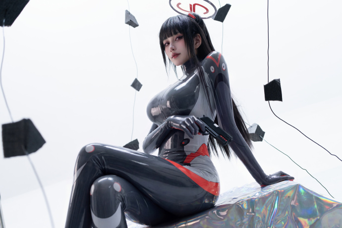 这装备……稍微有些紧得不舒服呢…… 第7张图