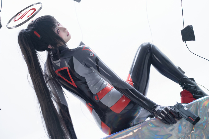 这装备……稍微有些紧得不舒服呢…… 第10张图